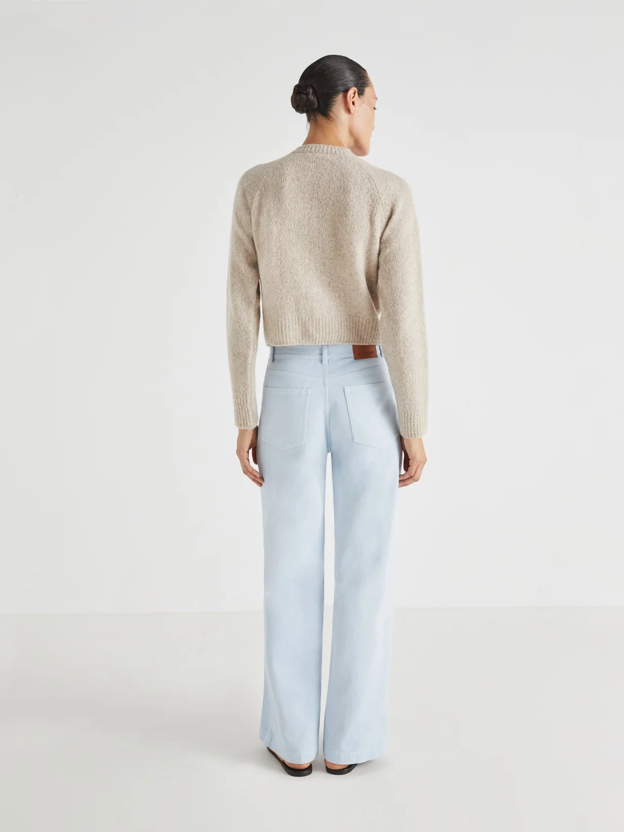 NAHELE SWEATER - SAND