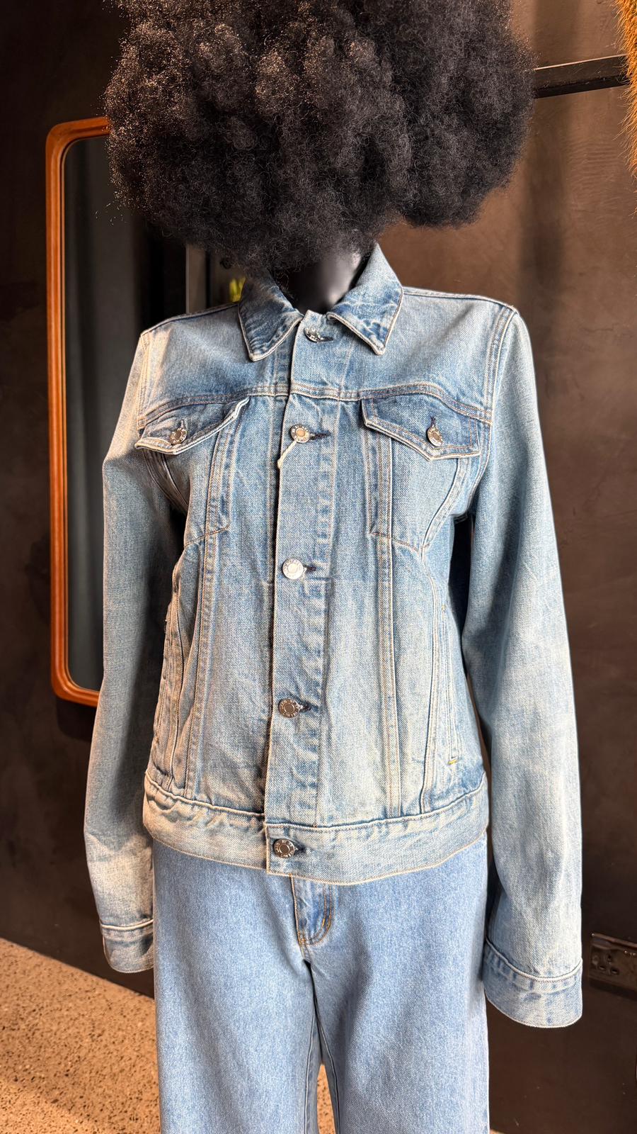 11 - Pre-Loved