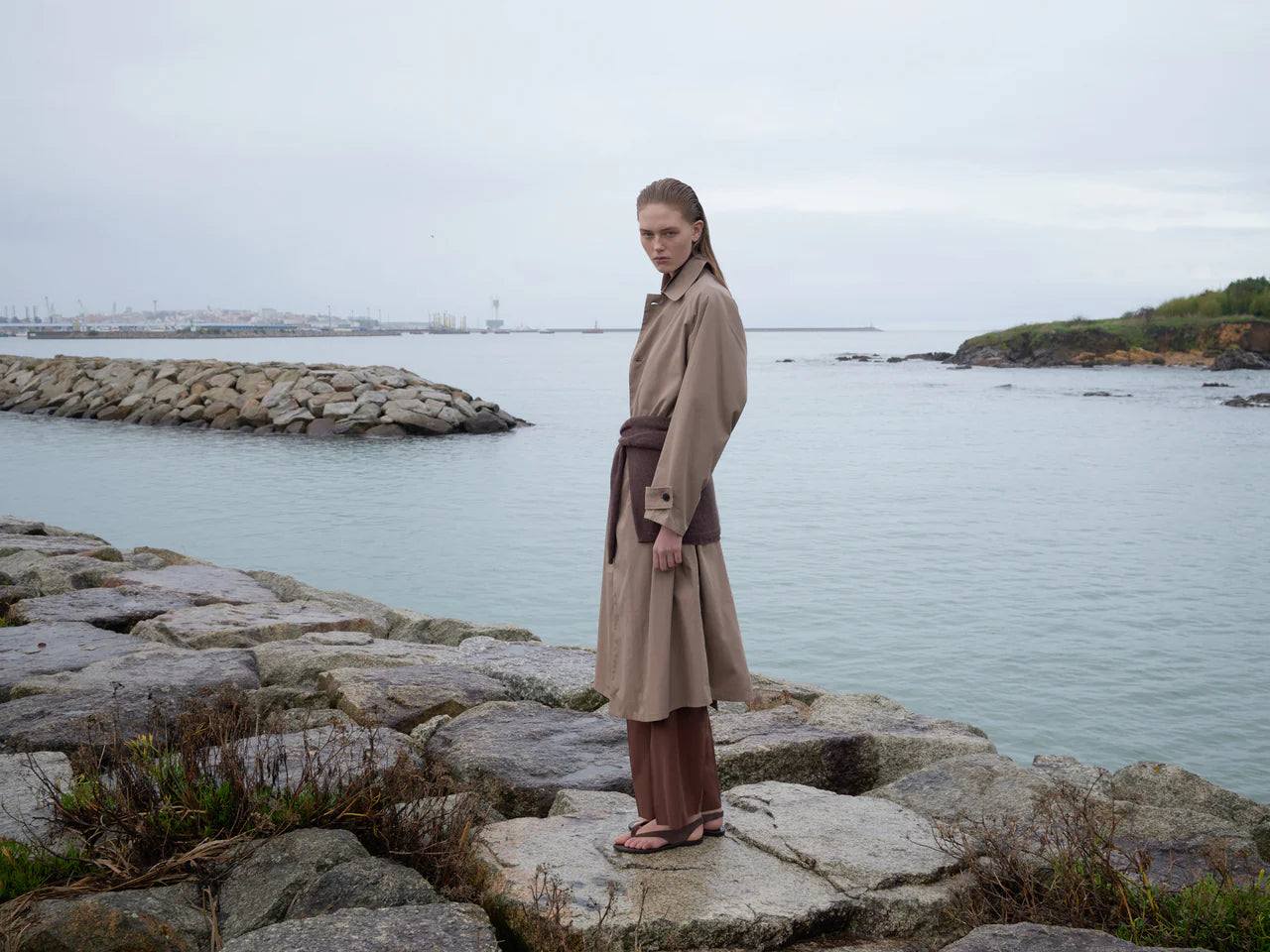 VINSON TRENCH COAT - OLMO